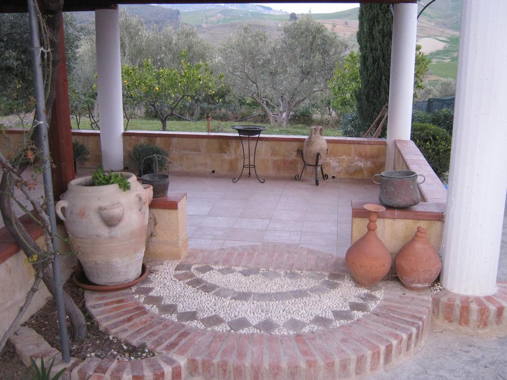 B&B La Casa Dell'Artista Assoro 外观 照片